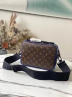 Louis Vuitton Size: 22 x 18 x 8 cm - 图片 8