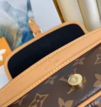 Louis Vuitton Retro Underarm Crossbody Bag - 图片 2