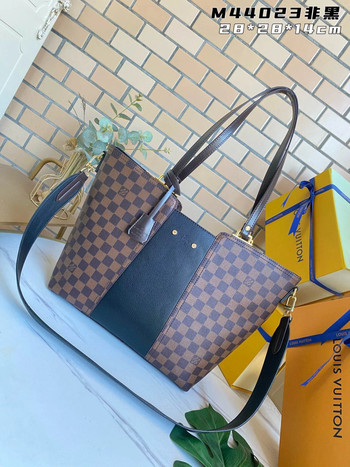 Louis Vuitton size：28X28X14cm pocket 43cm - 图片 1