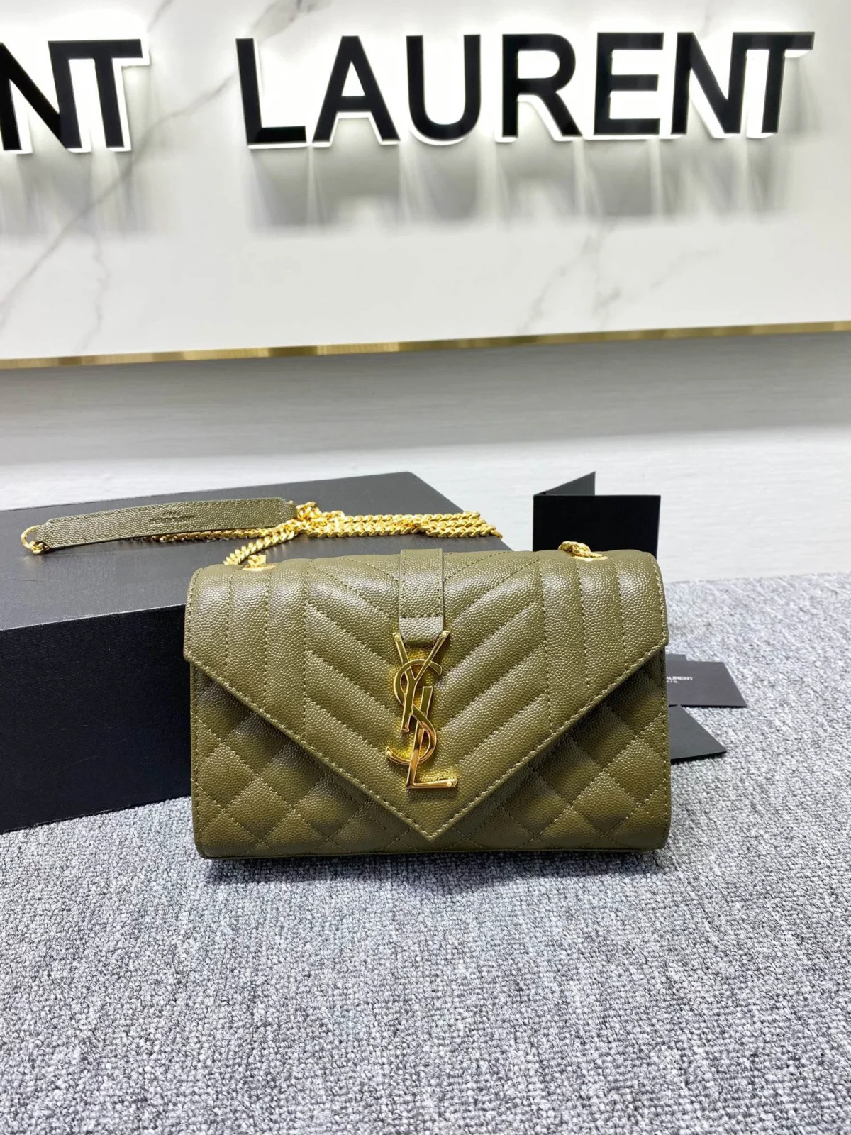 Envelope bag Size：21x13x6cm Code：392745 - 图片 1