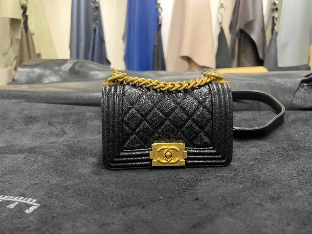 id2f6e15b0b09033a785b5230064ec88b.webp Black Size: 10*15*6cm Model: p1150 - 图片 1