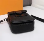 Louis Vuitton Model: 69405 Size: 15x17x8 cm - 图片 7