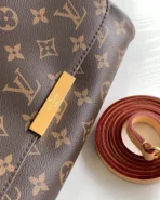 Louis Vuitton Size: 28.0 x 15.0 x 4.0 cm - 图片 7