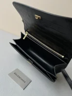 Gossip bag crossbody size: 23.5×12.4×10.4cm - 图片 2