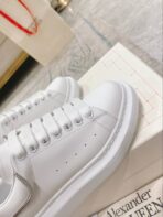 Sneakers & Shoes - 图片 2