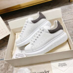 Sneakers & Shoes - 图片 2