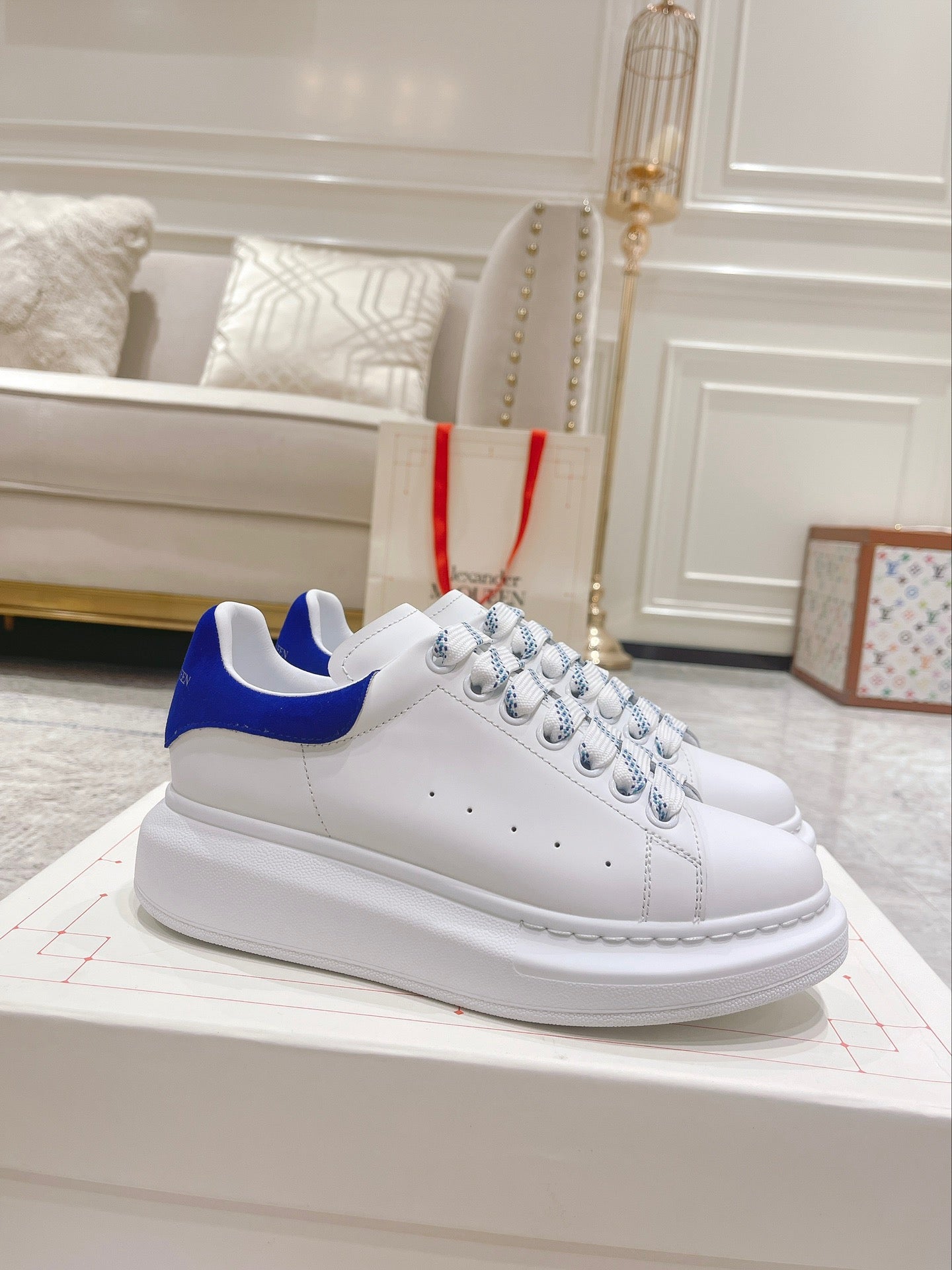 image_a9385ee8-1a73-4c7e-96d7-fc8fdb6c4e43.jpg Sneakers & Shoes - 图片 1