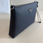 CLUTCH 29 IN NAVY BLUE GRAINED CALFSKIN TRIANGLE LOGO - 图片 9