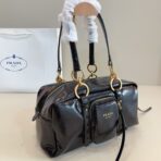 DANGLE TOP HANDLE BAG 30 IN BLACK PATENT CALFSKIN - 图片 3