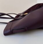 ORIGAMI MEDIUM 27 IN WINE RED LAMBSKIN AND SUEDE - 图片 2