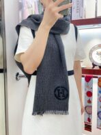 GRANITE MUFFLER 180 CM SCARF IN MARINE MIX BLEU MOYEN CASHMERE - 图片 5