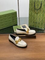 GG LOAFER SHOES IN WHITE CALFSKIN WITH GOLD HARDWARE - 图片 2