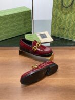 GG LOAFER SHOES IN BLOOD RED CALFSKIN WITH GOLD HARDWARE - 图片 8