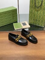 GG LOAFER SHOES IN BLACK CALFSKIN WITH GOLD HARDWARE - 图片 2