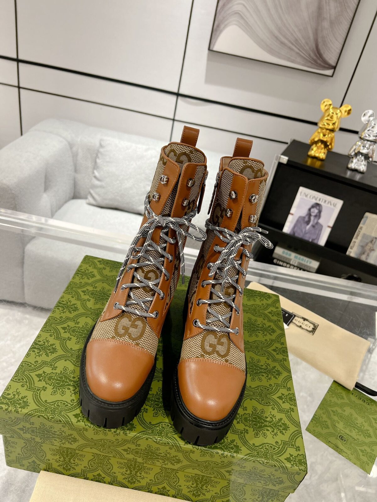 GG LACE-UP SHORT BOOTS IN CINNAMON BROWN CANVAS MIX CALFSKIN - 图片 2