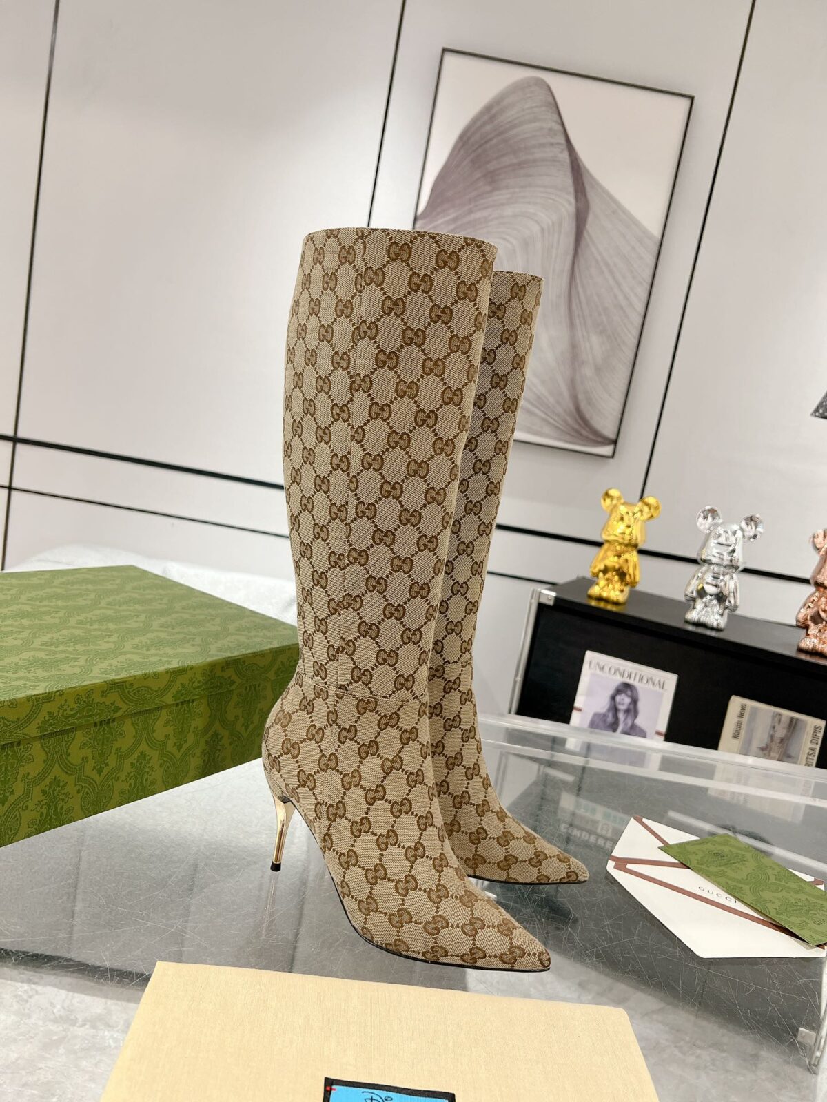 GG KNEE BOOTS IN BEIGE MONOGRAM JACQUARD FABRIC AND CALFSKIN LINING - 图片 2