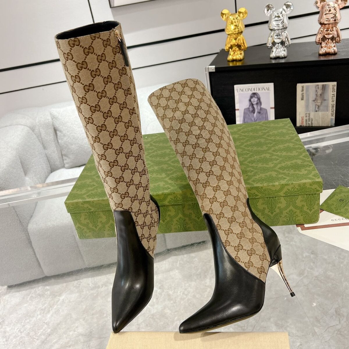 GG KNEE BOOTS IN BEIGE MONOGRAM JACQUARD FABRIC AND BLACK CALFSKIN - 图片 1