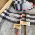 CLASSIC CHECK SCARF 180 CM IN DOVE GRAY MIX BLACK CASHMERE 394771 - 图片 6