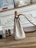 HERBAG ZIP 31 LAQUERED BAG IN OFF-WHITE MIX RED H PLUME CANVAS - 图片 5