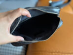 CLUTCH 22 WITH FF MOTIF IN DARK GRAY TEXTURED FABRIC AND BLACK LAMBSKIN TRIM - 图片 6