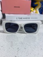 GLIMPSE SUNGLASSES 558346 IN WHITE ACETATE GOLD EMBOSSED LOGO - 图片 3