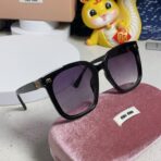 GLIMPSE SQUARE SUNGLASSES 554616 IN BLACK ACETATE GREY SMOKE LENS - 图片 3