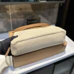 CROCHET SHOULDER BAG 38 IN BEIGE WOVEN RAFFIA - 图片 3