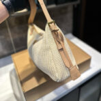 CROCHET SHOULDER BAG 38 IN BEIGE WOVEN RAFFIA - 图片 4