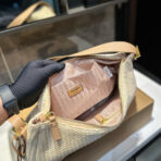 CROCHET SHOULDER BAG 38 IN BEIGE WOVEN RAFFIA - 图片 2