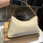 CROCHET SHOULDER BAG 38 IN BEIGE WOVEN RAFFIA - 图片 6