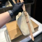 CROCHET SHOULDER BAG 38 IN BEIGE WOVEN RAFFIA - 图片 7