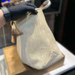 CROCHET TOTE BAG 38 IN BEIGE WOVEN RAFFIA CALFSKIN STRAP - 图片 3