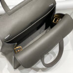 HALZAN 25 HANDLE BAG IN GREY GRAINED CALFSKIN - 图片 3
