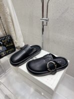 McQueen 25SS early spring new style platform thick-soled Birkenstock clogs and slip-on mules. - 图片 3