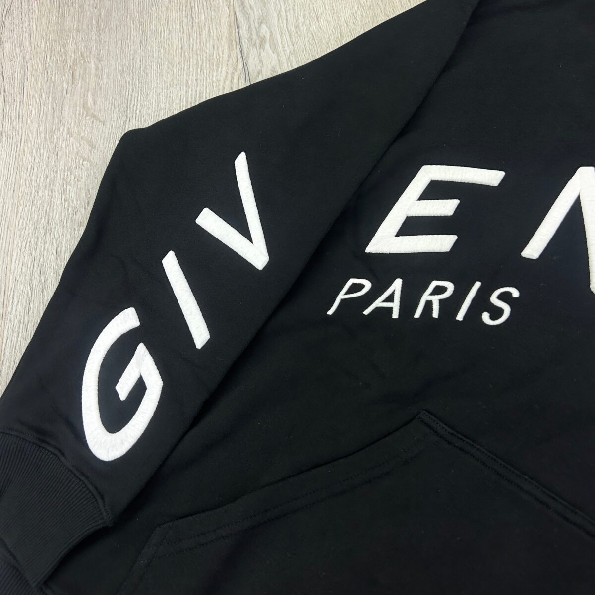 Givenchy Men’s Black Pullover Hoodie Embroidered Logo - 图片 6