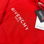Givenchy Men’s Red Cracked Logo Pullover Hoodie - 图片 3